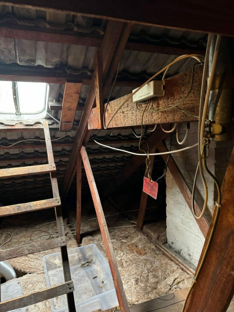 Bestand: ungedämmte Dachflächen